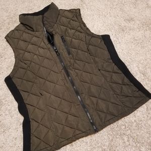 Andrew Marc puff zip up vest